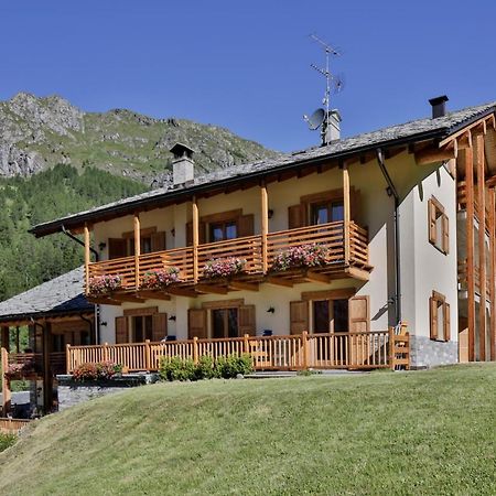 Ellex Eco Hotel Грессоней-ла-Трините Экстерьер фото