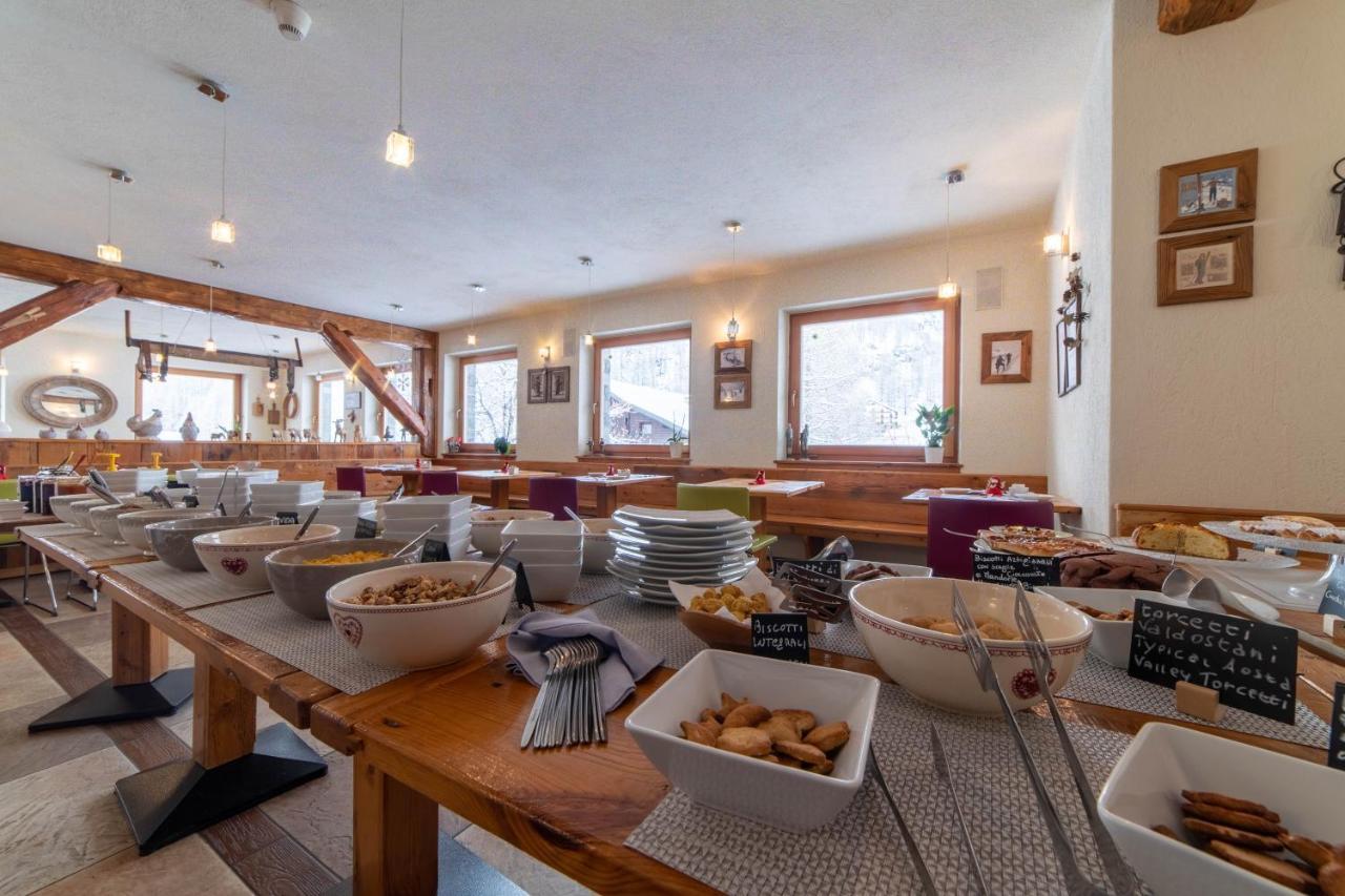 Ellex Eco Hotel Грессоней-ла-Трините Экстерьер фото